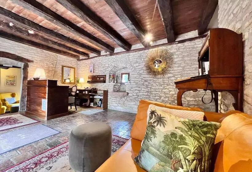 デラックススイート, Hôtel Les Vieilles Tours Rocamadour
