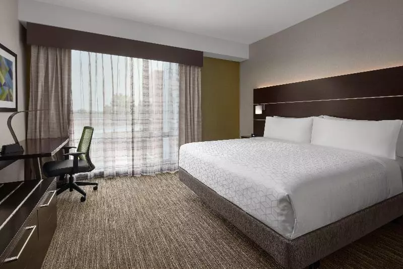 キングサイズベッドのスイートルーム, Intercontinental Wuhan By Ihg