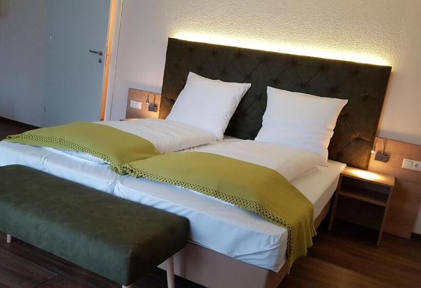 غرفة سوبيريور ثلاثية, Kräuterhotel & Restaurant Heidejäger