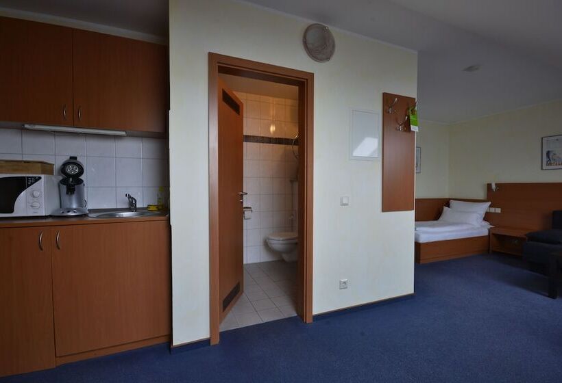 스탠다드 스튜디오, Nord