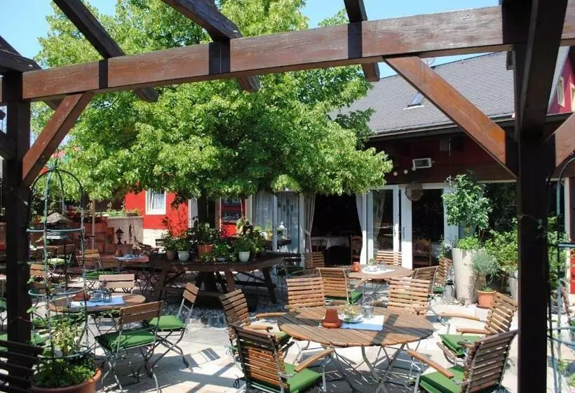 バルコニー付きスタンダードルーム, & Restaurant Zur Linde