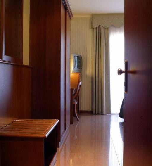 Номер Стандарт Трехместный, Willy