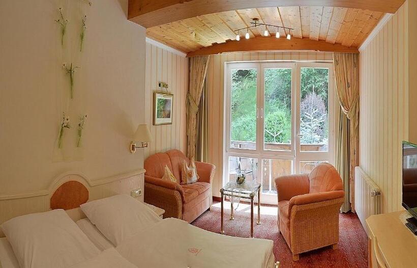 컴포트 룸, Zum Weißen Stein