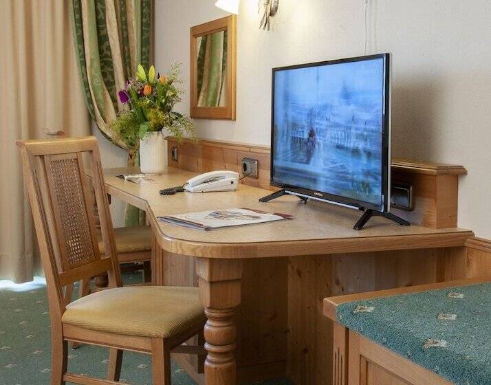 スタンダードルーム, Zur Post