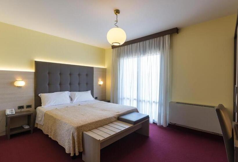 غرفة ديلوكس مزودة بشرفة, Park Hotel Ristorante Ca  Bianca