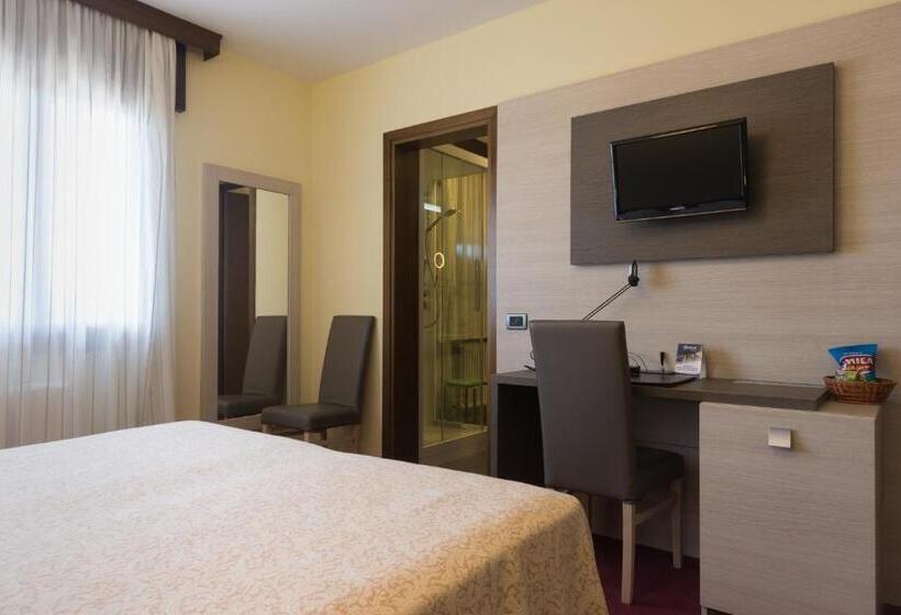 Апартаменты 2 Спальни, Park Hotel Ristorante Ca  Bianca