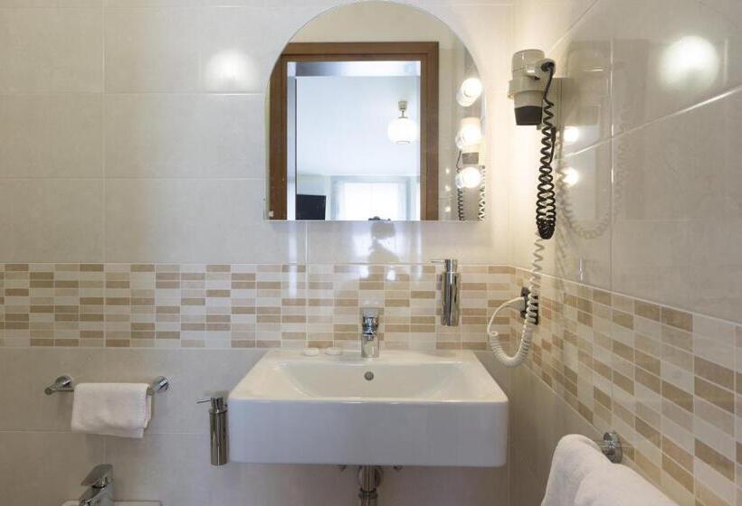 غرفة قياسية فردية مزودة بشُرفة, Park Hotel Ristorante Ca  Bianca