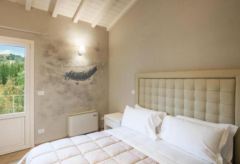 جناح سرير كينج, Relais I Piastroni