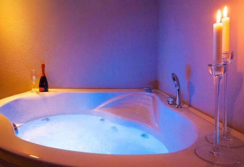 キングサイズベッドのスイートルーム, Relais I Piastroni