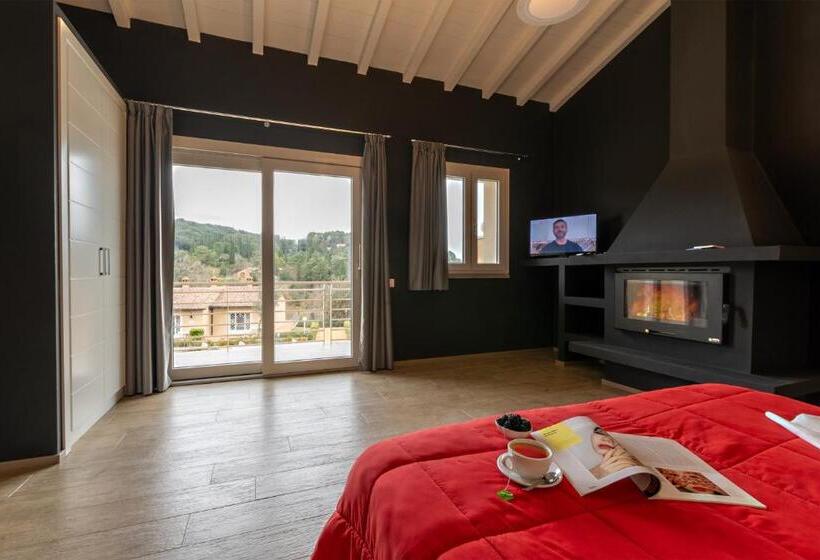 جناح إدارى, Relais I Piastroni