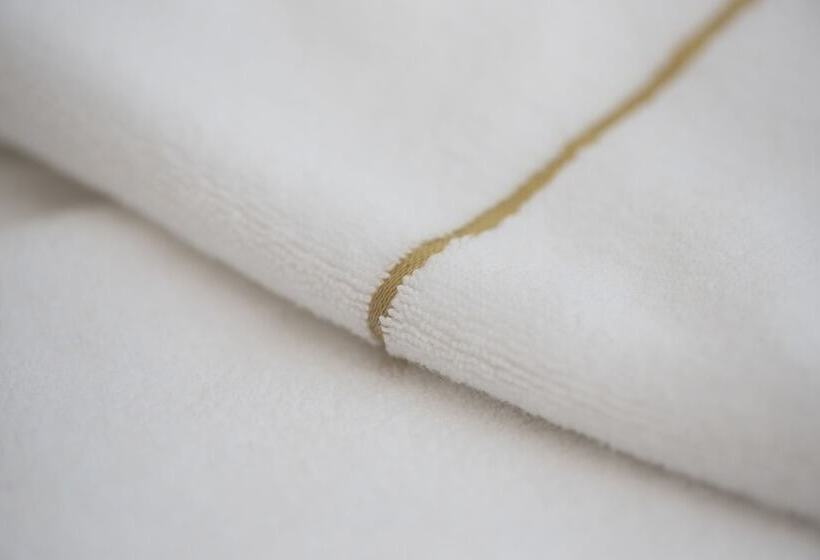 غرفة ديلوكس مطلة على حمام السباحة, Relais I Piastroni