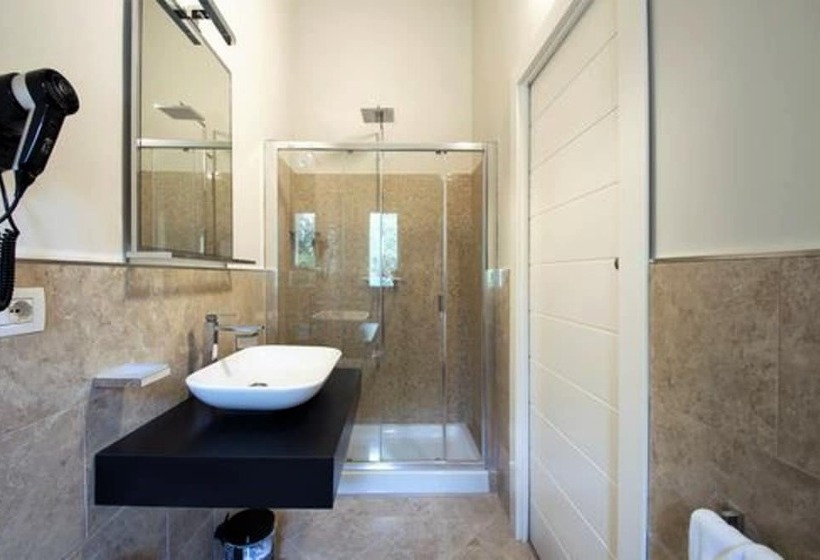 غرفة ديلوكس مطلة على حمام السباحة, Relais I Piastroni