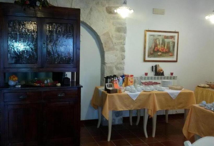 스탠다드 스튜디오, Agriturismo Roccagelli