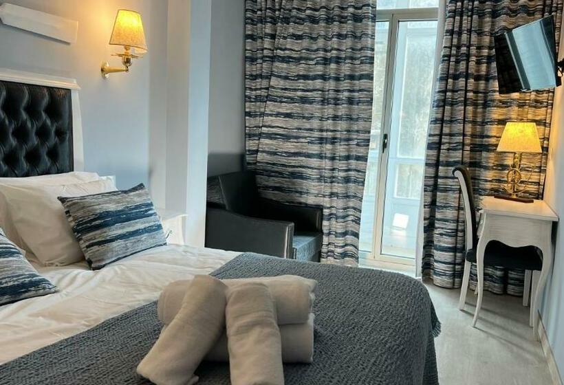 اتاق لوکس, Arha Santoña