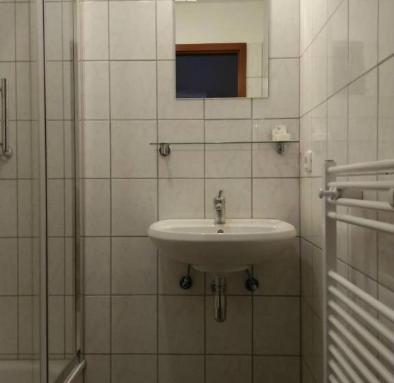 חדר אקונומי יחיד, Hanseatic Garni