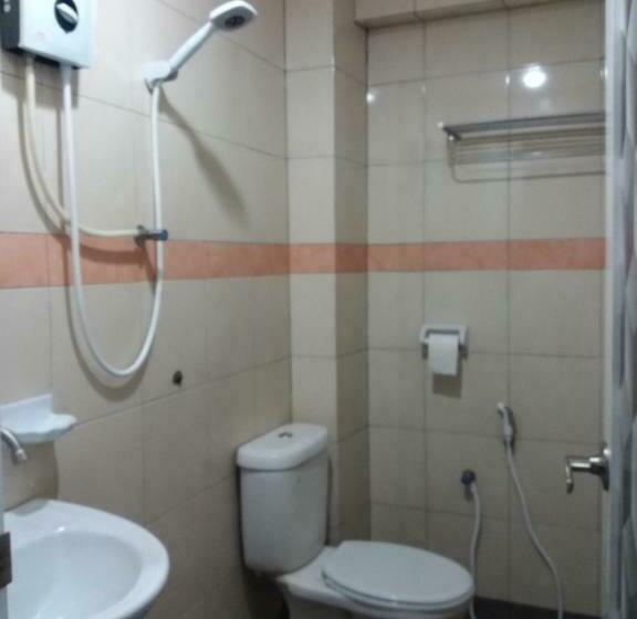 اتاق لوکس, Lotus Inn