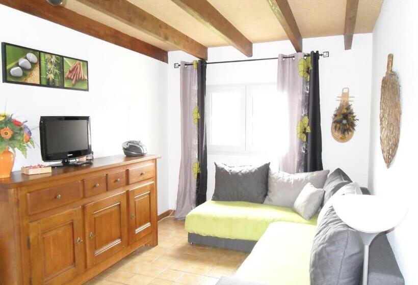 Дом 1 Спальня, Domaine Des Escouanes