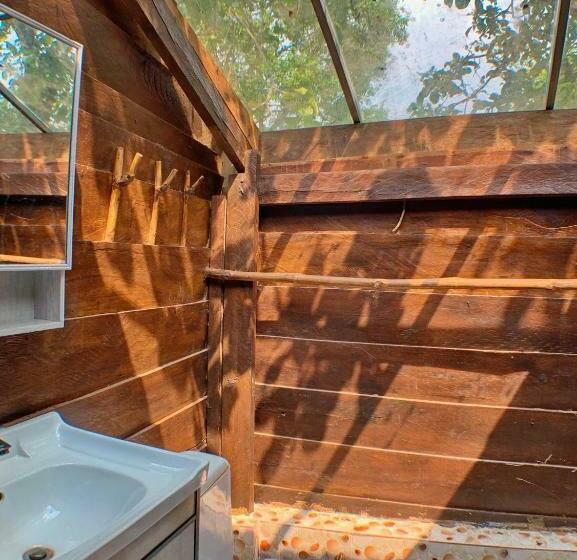 غرفة قياسية مطلة على الجبل, Nature Lodge