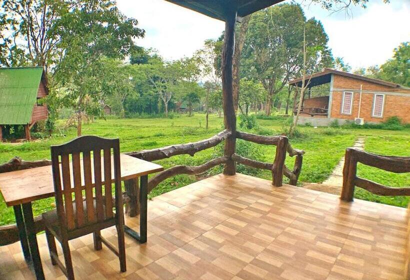 Номер Deluxe с Балконом, Nature Lodge