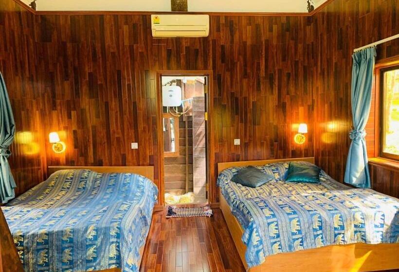 غرفة عائلية مطلّة علي الجبل, Nature Lodge