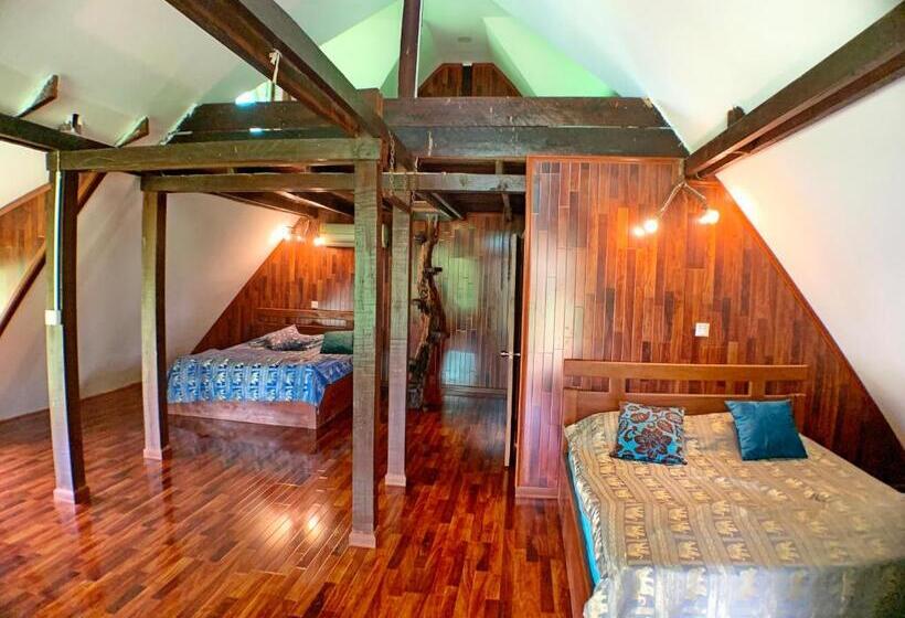 بنجلو عائلى, Nature Lodge