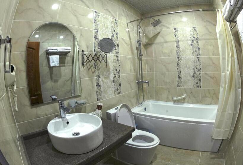 اتاق استاندارد, Golden Minaret With Restaurant