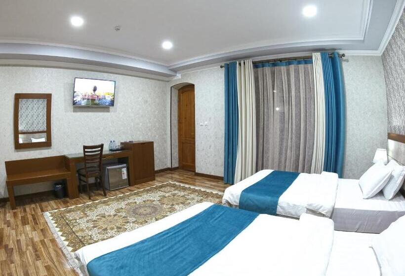 اتاق استاندارد, Golden Minaret With Restaurant