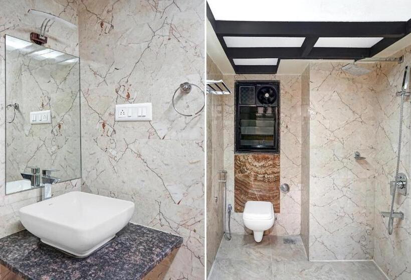 Номер Deluxe, Super Townhouse Oak Gharonda Residency Near Sant Tukaram Nagar Metro Station