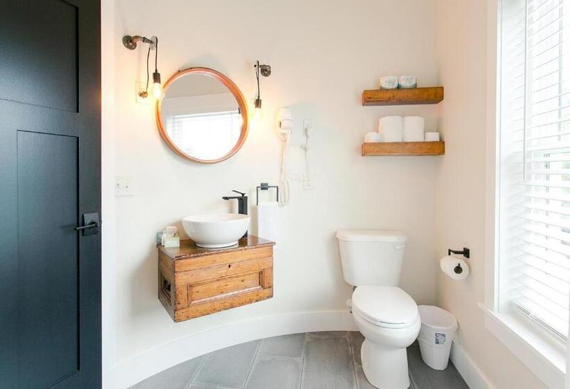 جناح غرفتين نوم, Farmhouse Suites By Amish Country Lodging