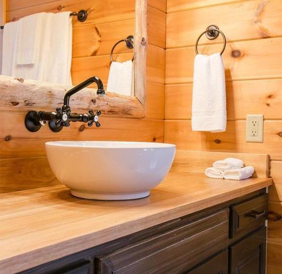 جناح, Farmhouse Suites By Amish Country Lodging