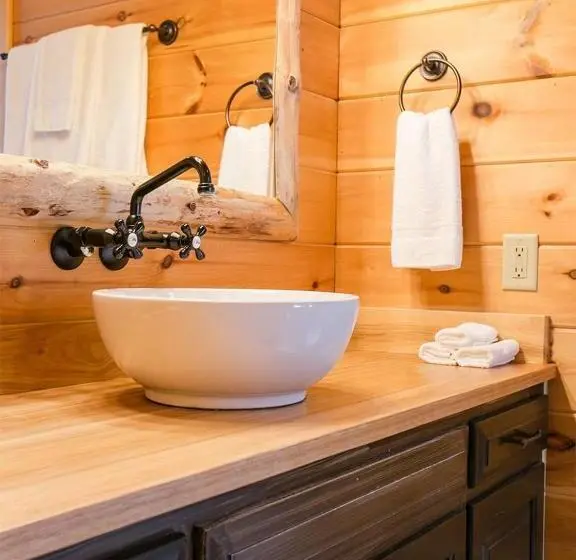 スイート, Farmhouse Suites By Amish Country Lodging