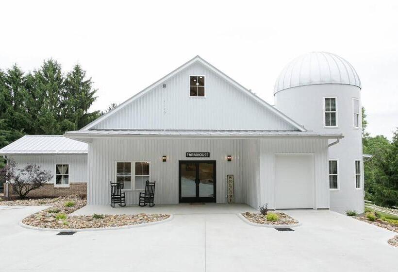 Люкс, Farmhouse Suites By Amish Country Lodging