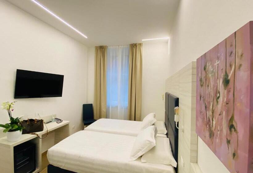 חדר סטנדרט לשלושה, Fioralba