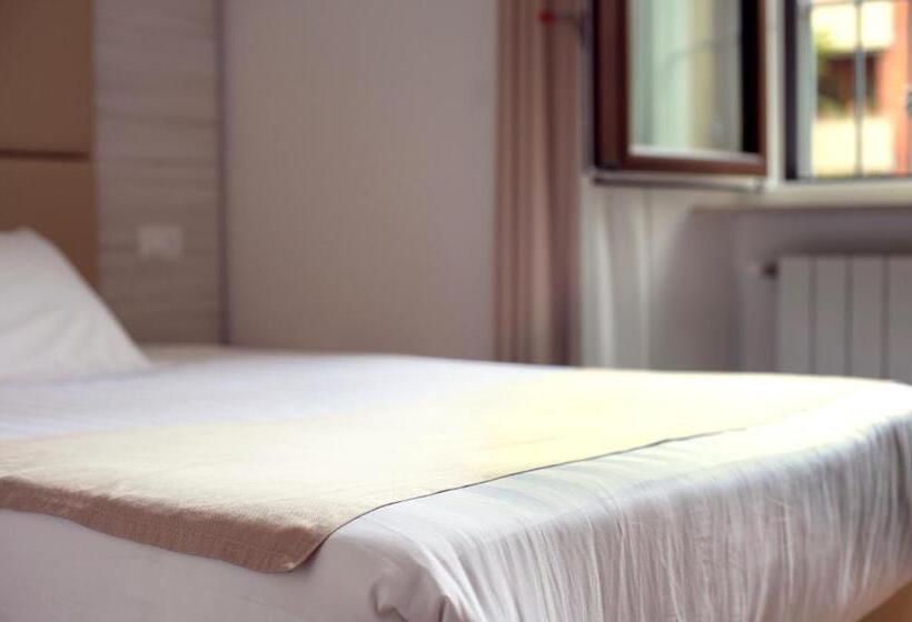 חדר אקונומי, Fioralba