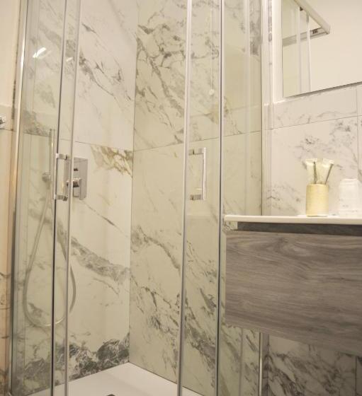 חדר אקונומי, Fioralba