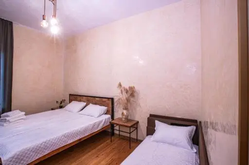 اتاق راحتی سه تخته, Casa Akacia