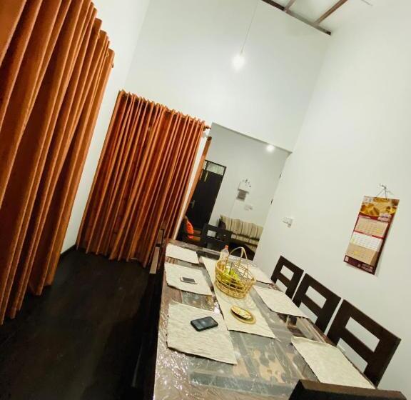 ファミリールーム, Uva Escape Holiday Bungalow