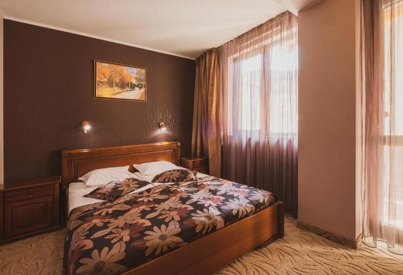 آپارتمان 1 خوابه با بالکن, хотел том и нези класик