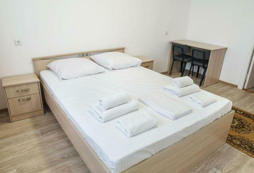 اتاق اکونومی, гостиница Kokshe Inn