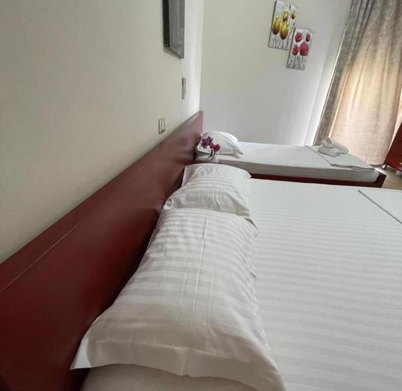 Pokój Trzyosobowy Standard Widok Ogród, Villa Verde Ksamil