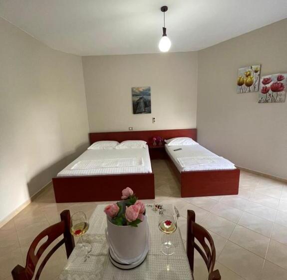 Pokój Trzyosobowy Standard Widok Ogród, Villa Verde Ksamil