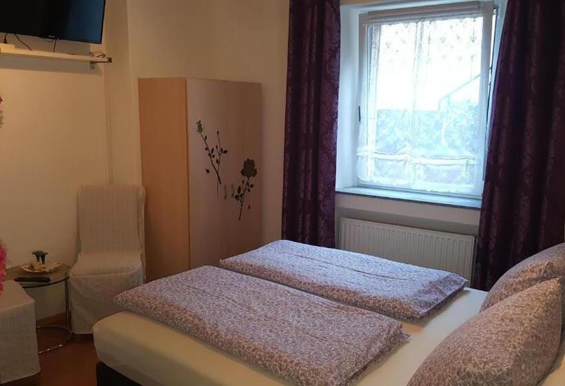 اتاق استاندارد یک نفره, Haus Christiane