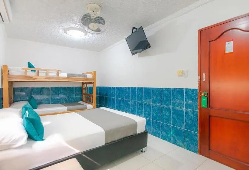 اتاق استاندارد چهار تخته, Casa Hotel Jimatta