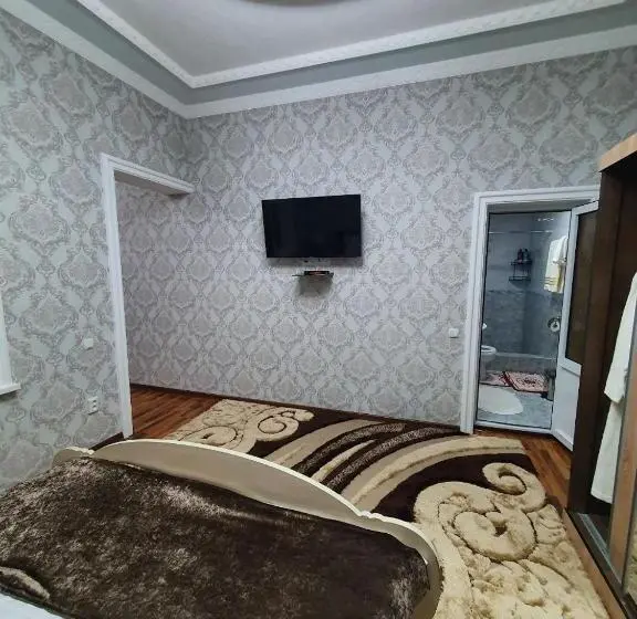 Suite, Jasmina