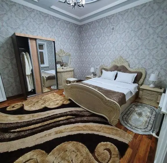 Suite, Jasmina