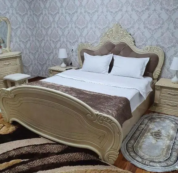 Suite, Jasmina