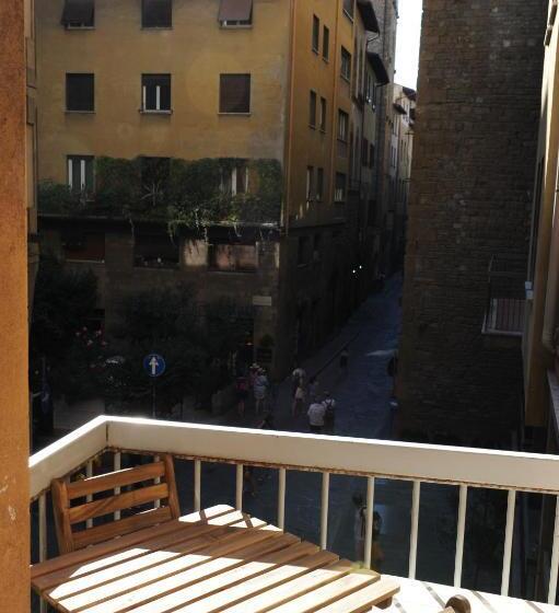 اتاق لوکس با بالکن, Piccolo Borgo Antico