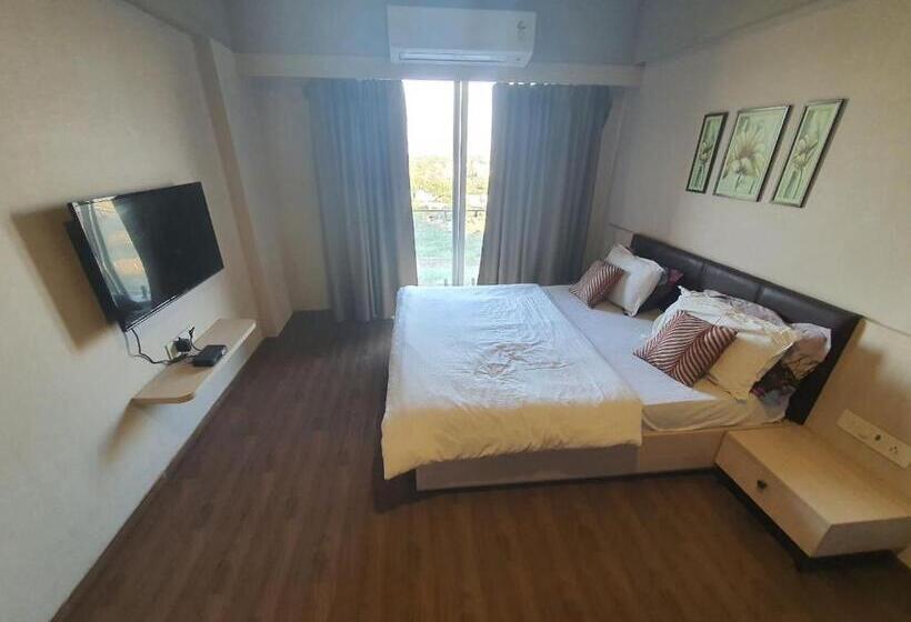 חדר משפחתי דלוקס, Weekend Address Managed By P.c Homes