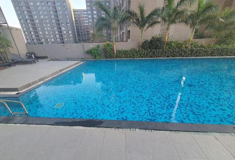 חדר משפחתי דלוקס, Weekend Address Managed By P.c Homes