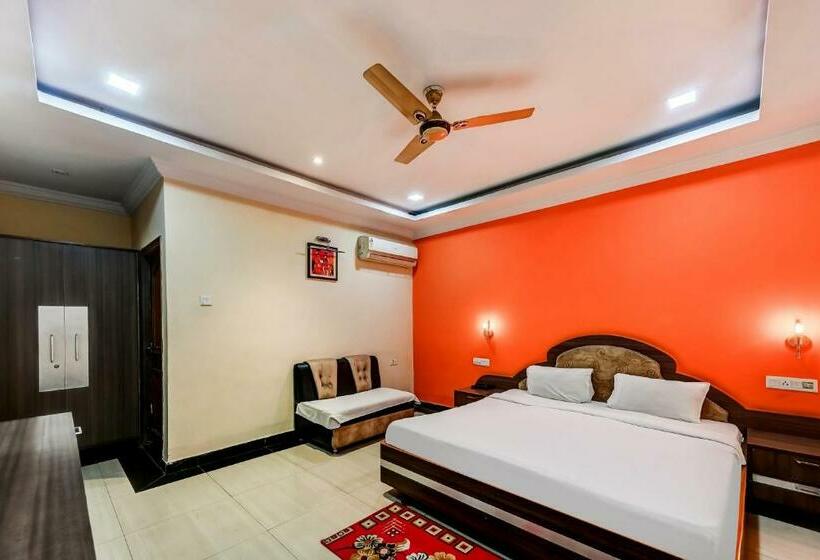 Трехместный Номер Deluxe, Capital O 85526  Rourkela  Palace